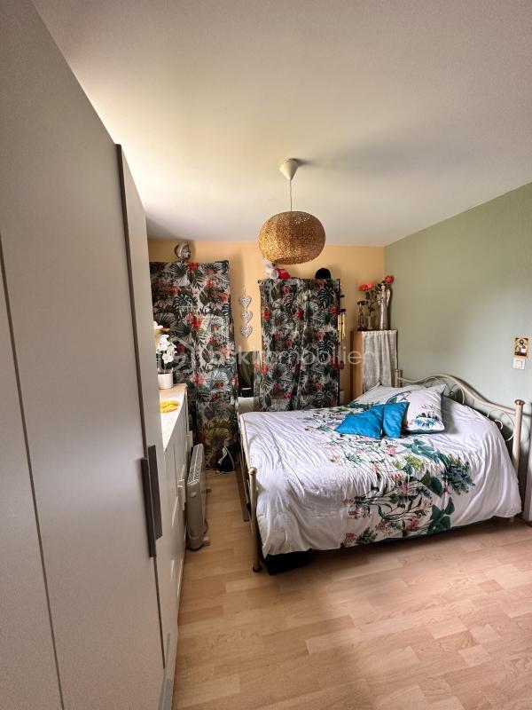 Maison traditionnelle - 128 m² - 8 pièces