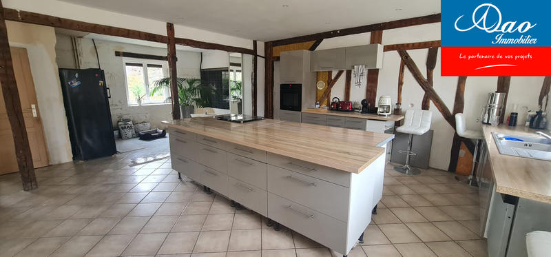 Maison - 200 m² - 5 pièces