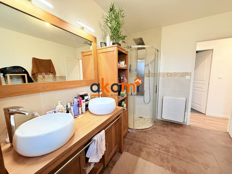 Maison - 103 m² - 4 pièces