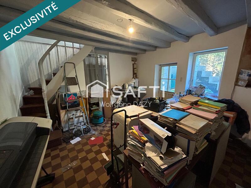 Propriété - 262 m² - 12 pièces