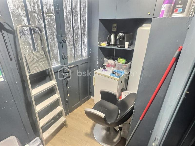 Bureau - 40 m² - 4 pièces