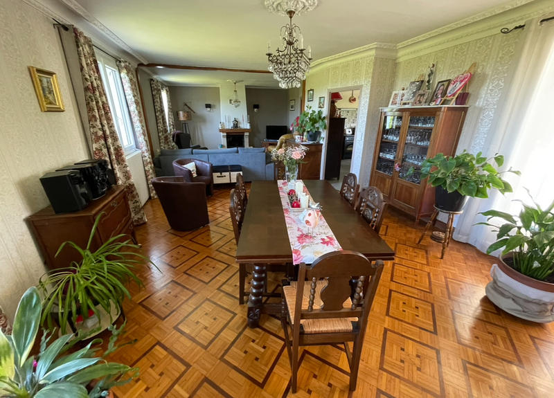 Maison de village - 220 m² - 8 pièces