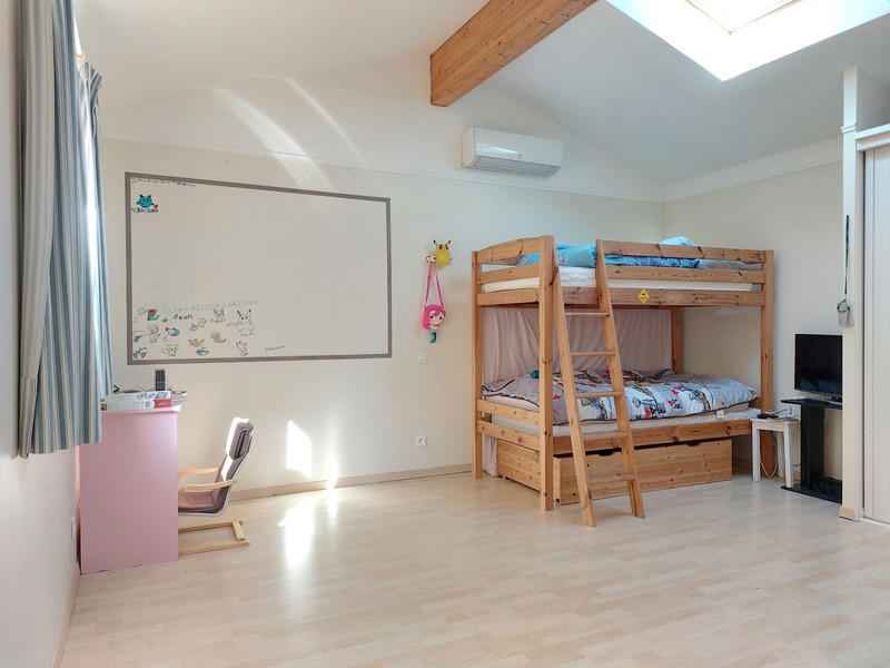 Maison - 179 m² - 5 pièces