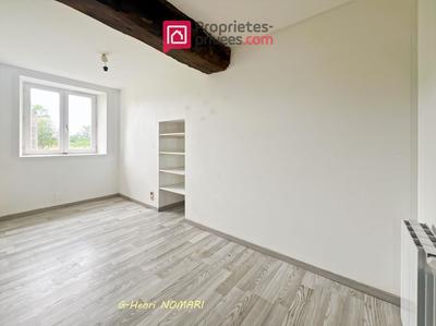 Maison - 140 m² - 7 pièces