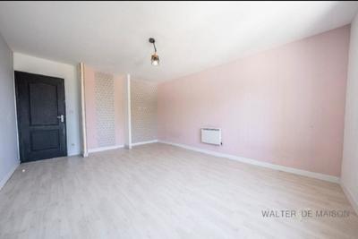 Maison - 212 m² - 10 pièces