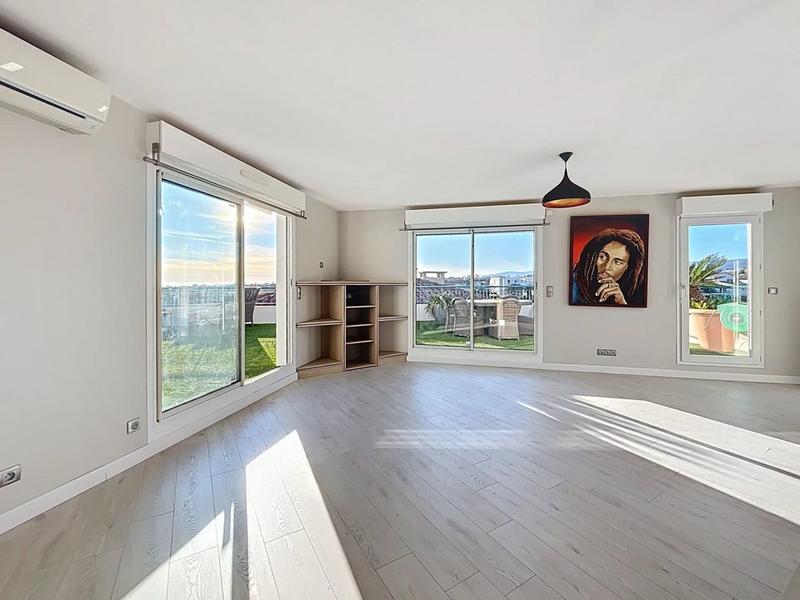 Appartement - 79 m² - 3 pièces