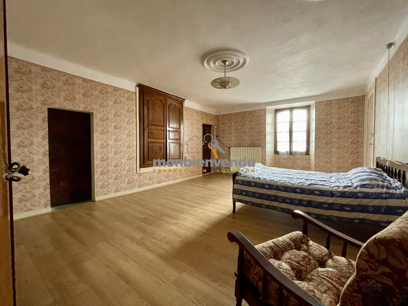 Maison ancienne - 186 m² - 6 pièces