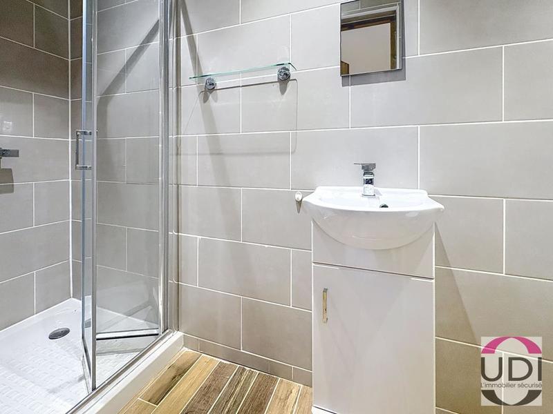 Maison - 196 m² - 7 pièces