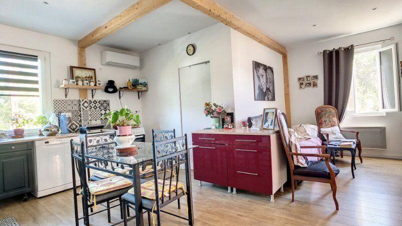 Maison - 180 m² - 7 pièces