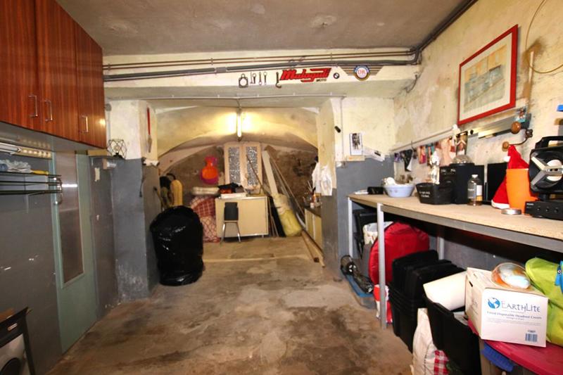 Immeuble - 200 m² - 10 pièces