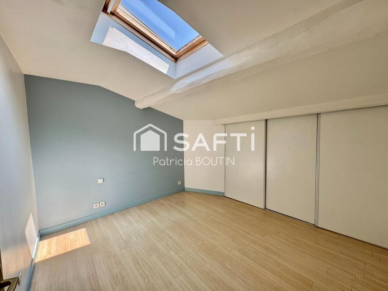 Maison - 205 m² - 8 pièces