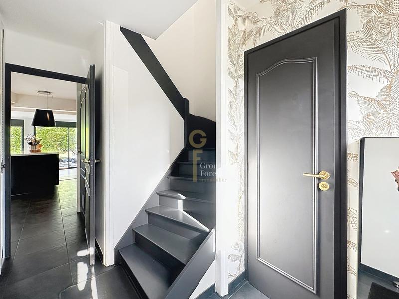 Maison - 121 m² - 5 pièces