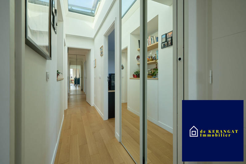 Appartement - 136 m² - 6 pièces