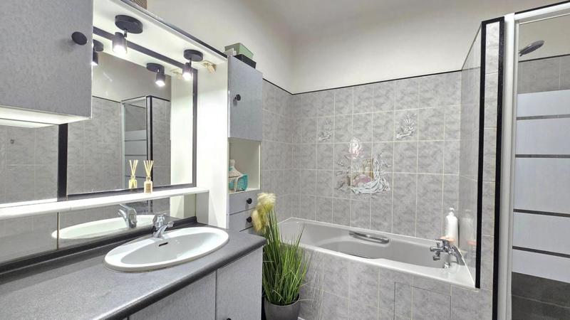 Maison - 188 m² - 7 pièces