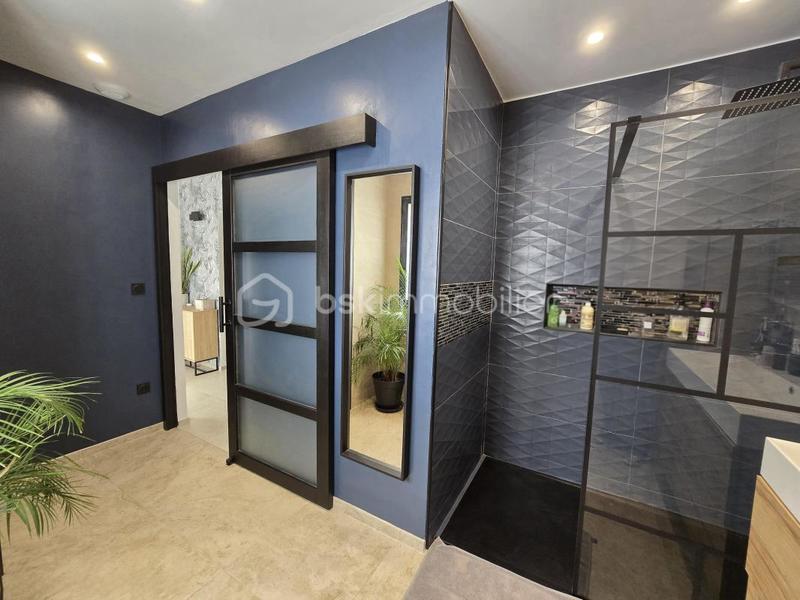 Propriété - 140 m² - 5 pièces