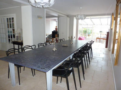 Maison - 244 m² - 9 pièces