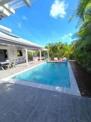 Maison - 143 m² - 13 pièces