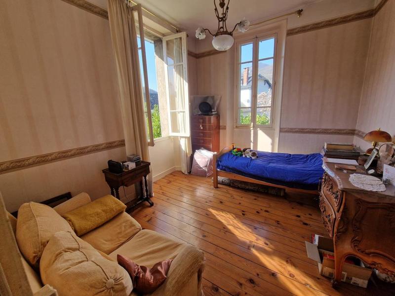 Demeure - 139 m² - 6 pièces