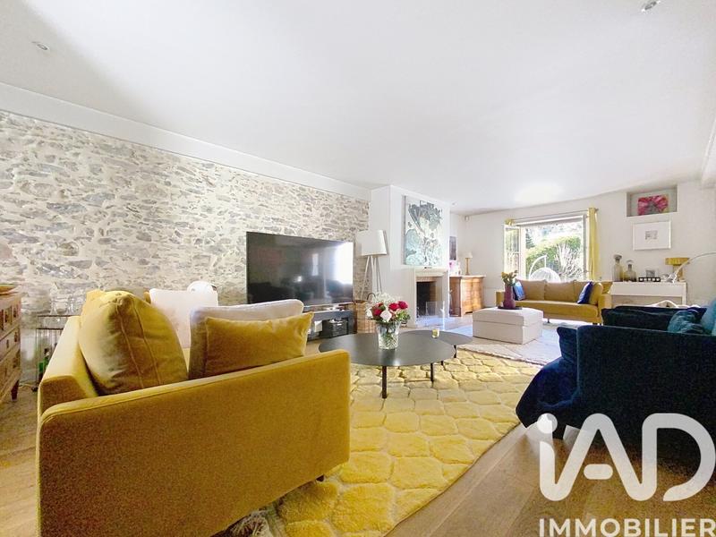 Maison - 179 m² - 8 pièces