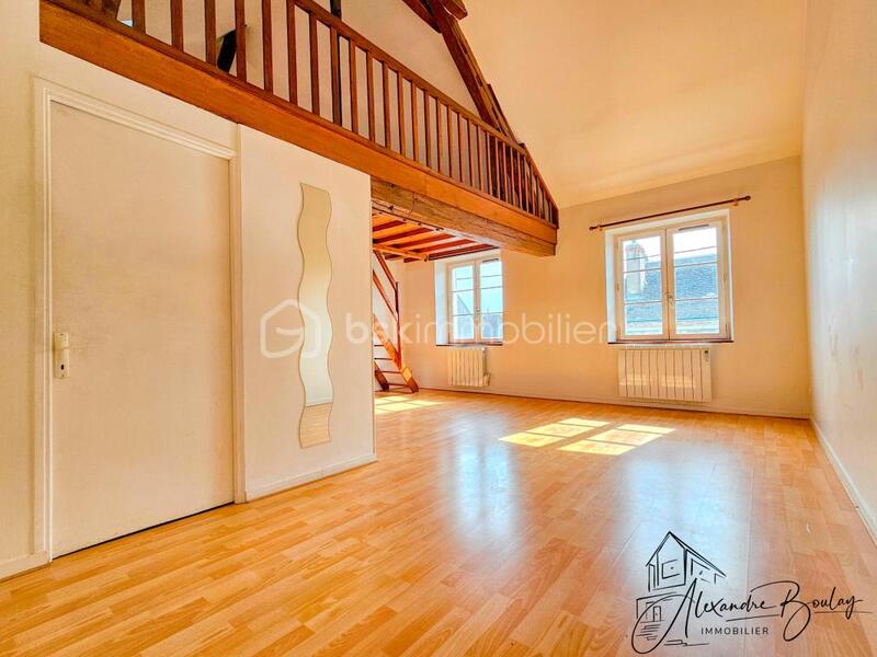 Studio - 30 m² - 1 pièce