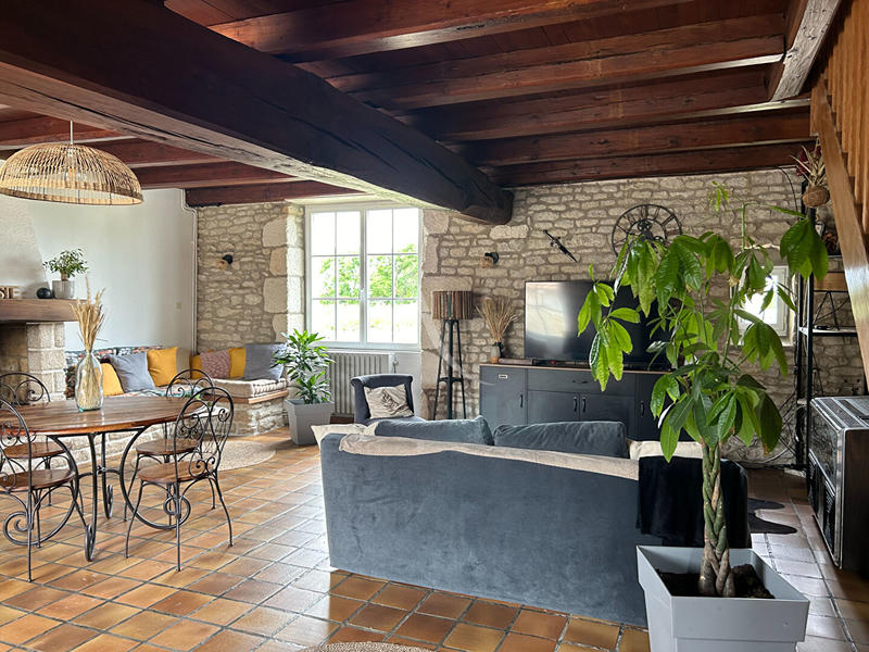 Maison - 242 m² - 5 pièces