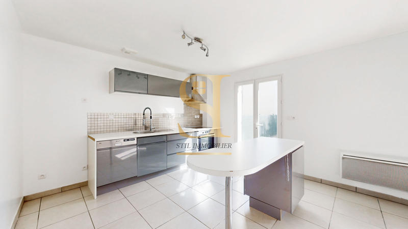 Maison - 97 m² - 5 pièces