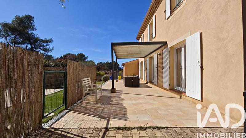 Maison - 200 m² - 7 pièces