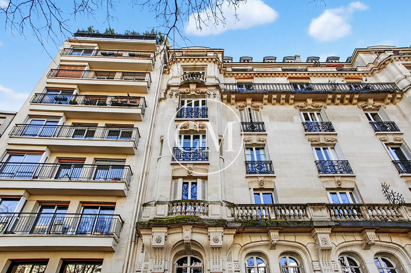 Bureau - 82 m² - 5 pièces