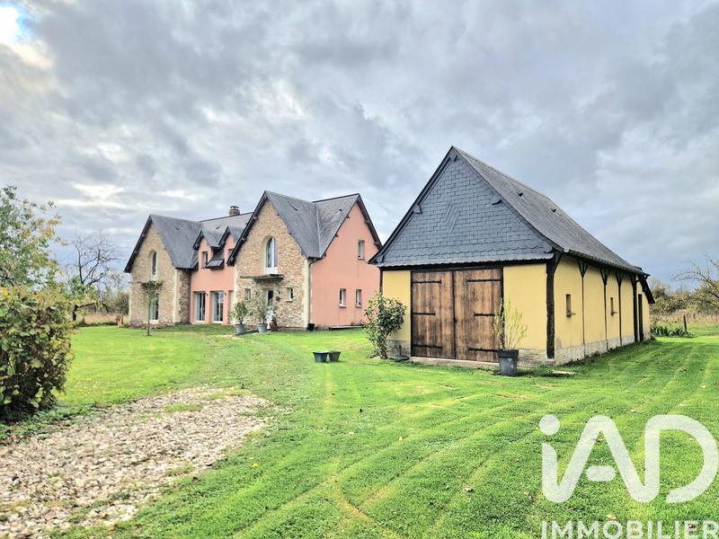 Maison - 205 m² - 6 pièces