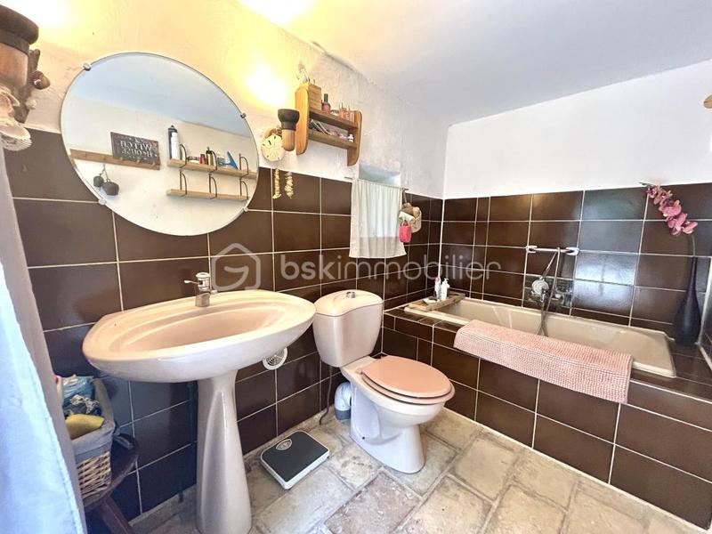 Maison de village - 80 m² - 3 pièces