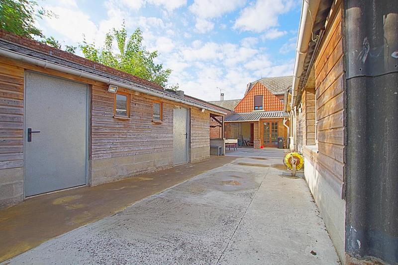 Maison - 140 m² - 7 pièces