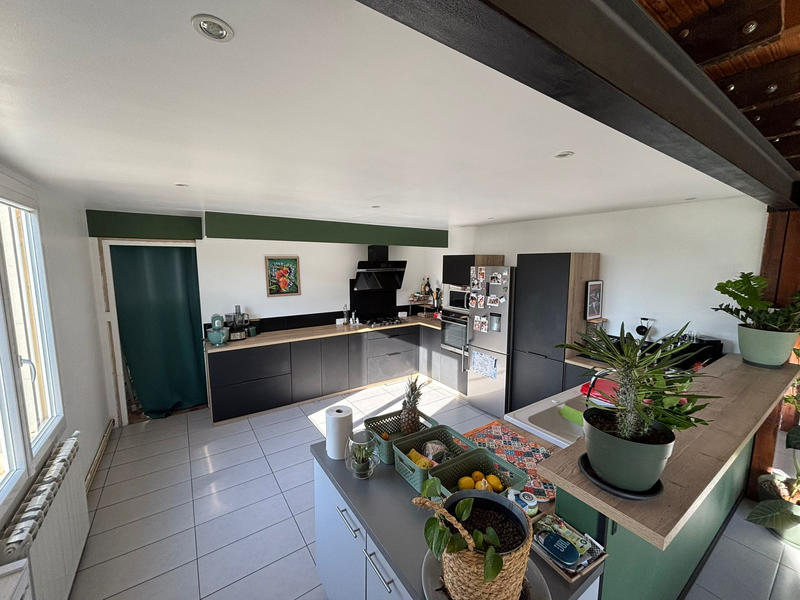 Appartement - 198 m² - 4 pièces