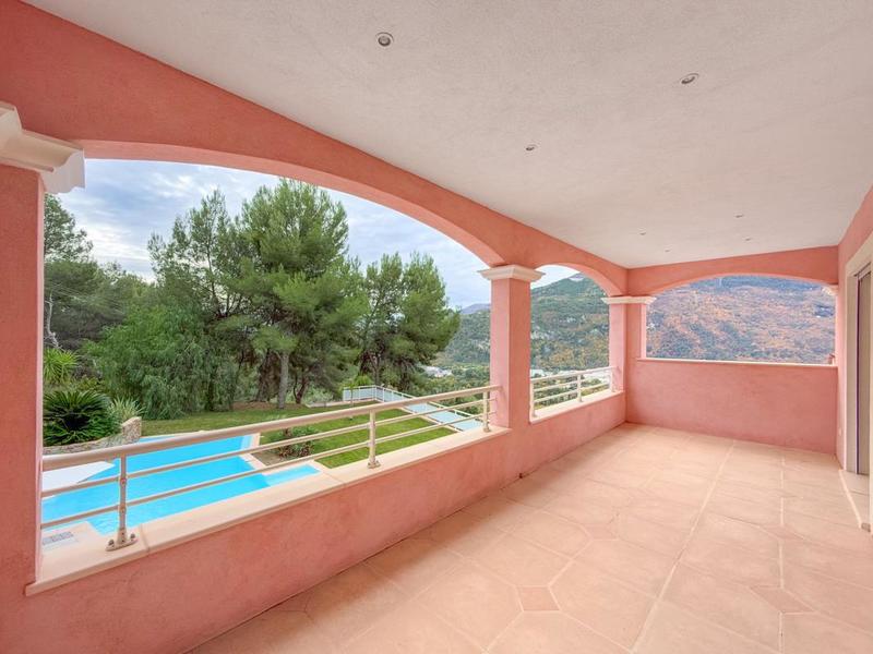 Villa - 174 m² - 5 pièces