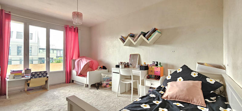 Appartement - 100 m² - 4 pièces