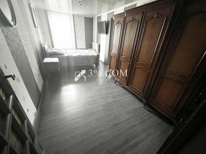 Maison - 188 m² - 11 pièces