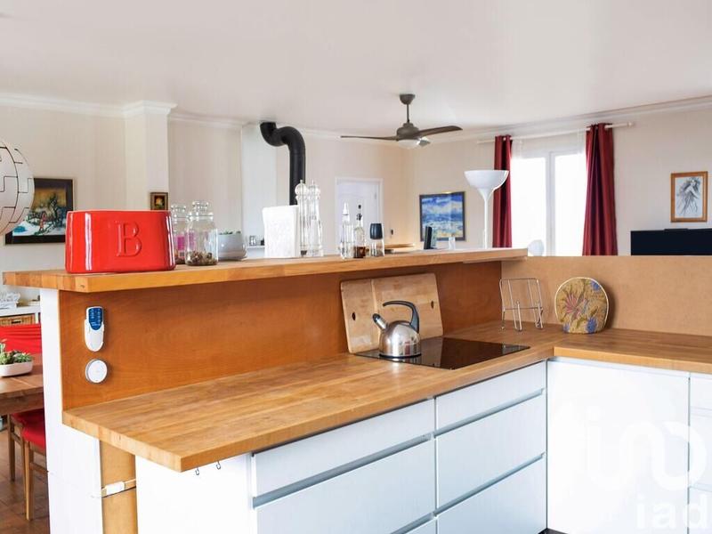 Maison - 300 m² - 9 pièces