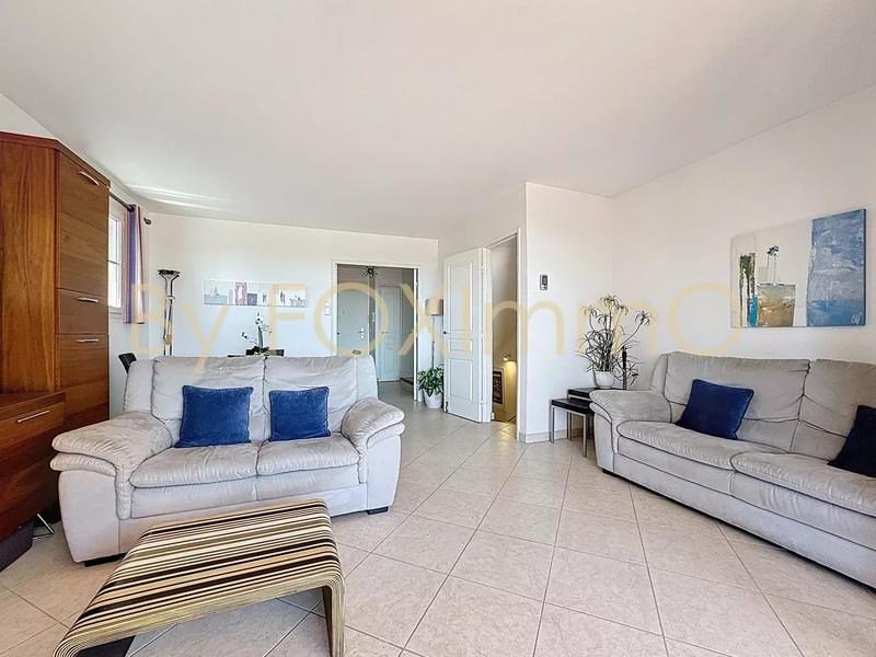 Appartement - 70 m² - 5 pièces