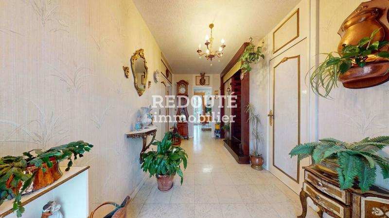 Propriété - 102 m²