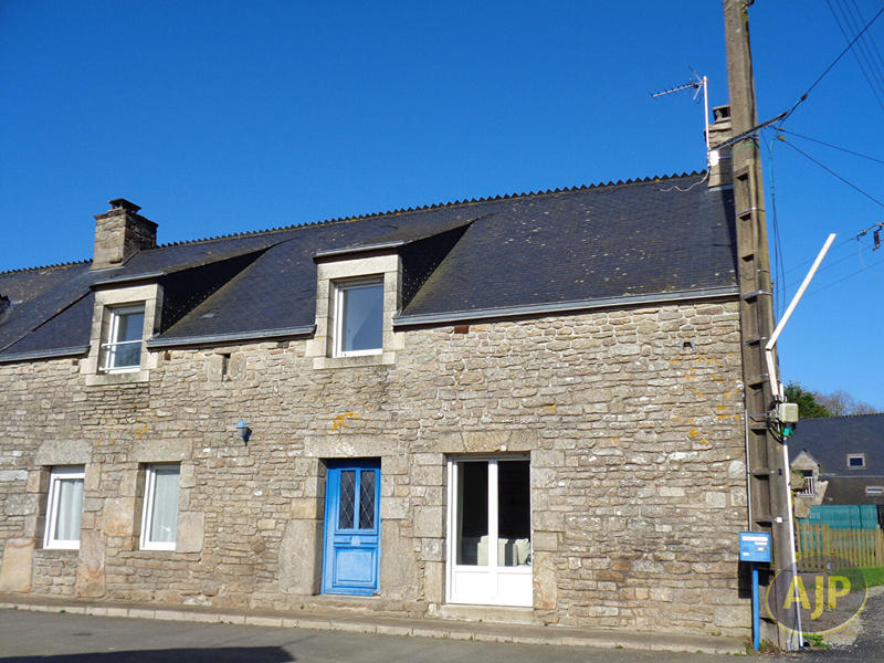 Maison - 107 m² - 6 pièces