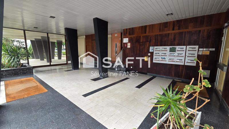 Appartement - 99 m² - 4 pièces