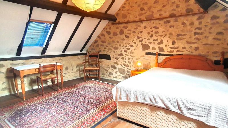 Corps de ferme - 137 m² - 6 pièces