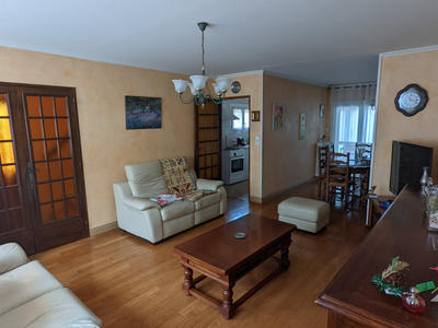 Maison - 91 m² - 5 pièces