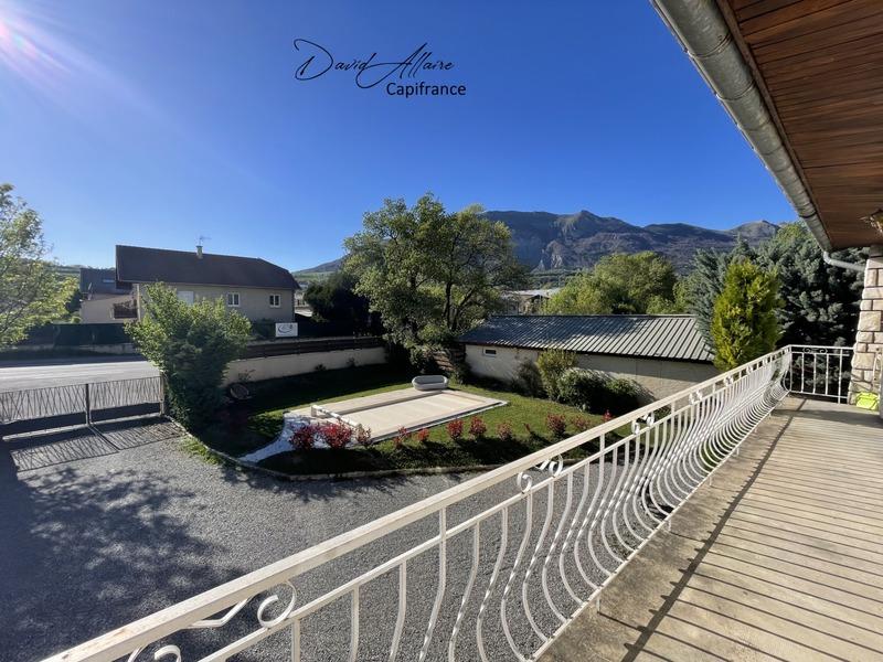 Appartement - 96 m² - 3 pièces