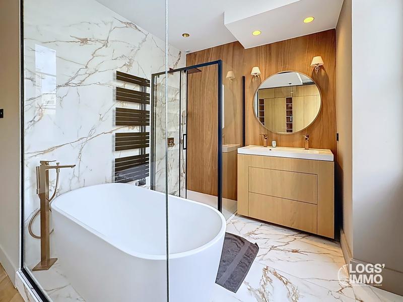 Appartement - 143 m² - 3 pièces