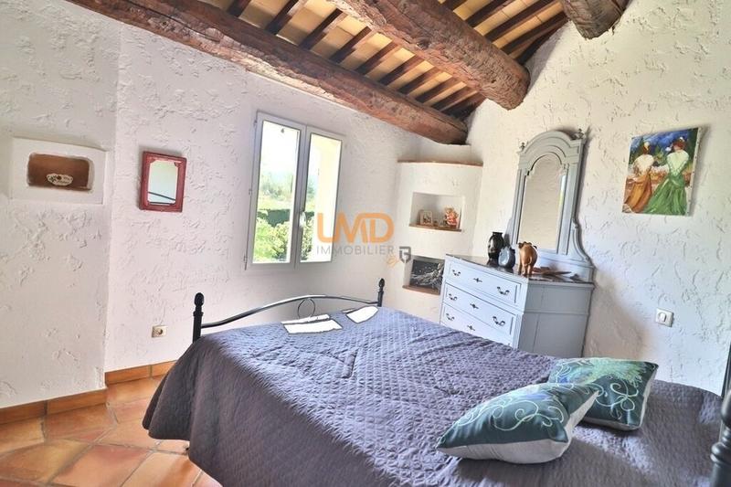 Propriété - 306 m² - 10 pièces