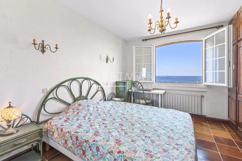 Villa - 212 m² - 6 pièces