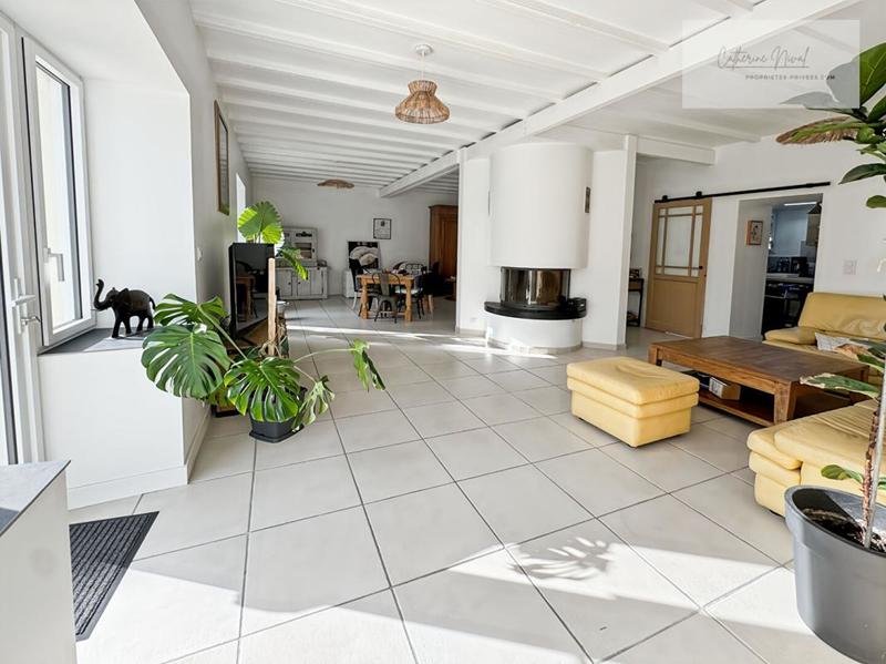 Maison - 260 m² - 11 pièces