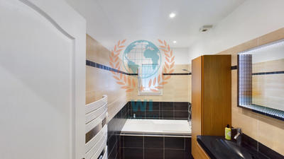 Maison - 206 m² - 6 pièces