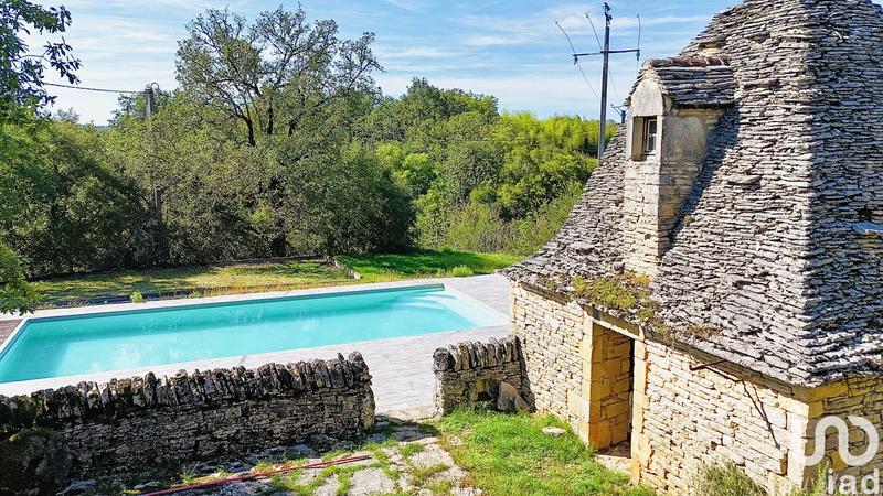 Maison - 200 m² - 6 pièces