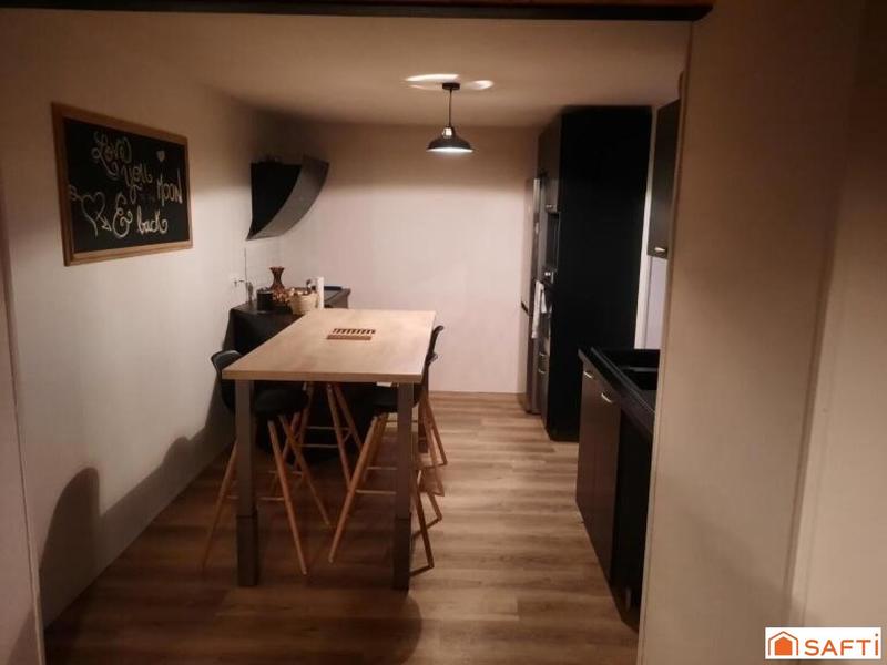 Maison - 95 m² - 5 pièces